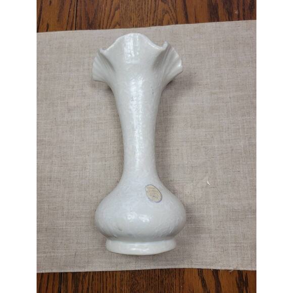 Vintage Shawnee Vase, Cameo Gray, Scalloped Label, Mid Century 1950's - Picture 3 of 6